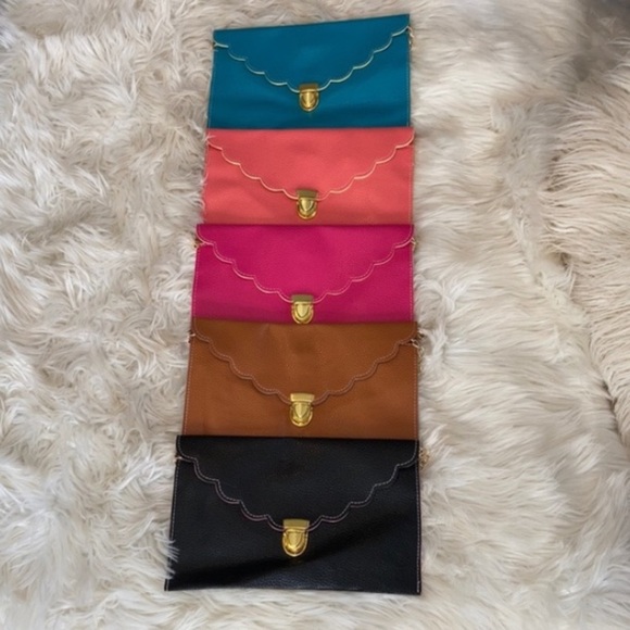 Turquoise blue Crossbody Clutch scalloped gold hardware envelope purse handbag - Picture 5 of 16